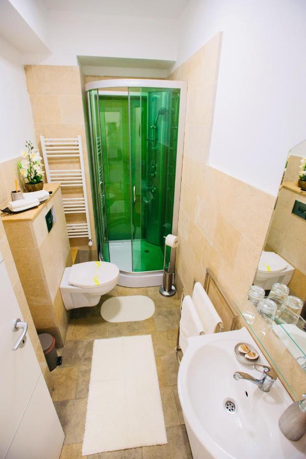 Lira Holiday Apartments Сату-Маре Экстерьер фото