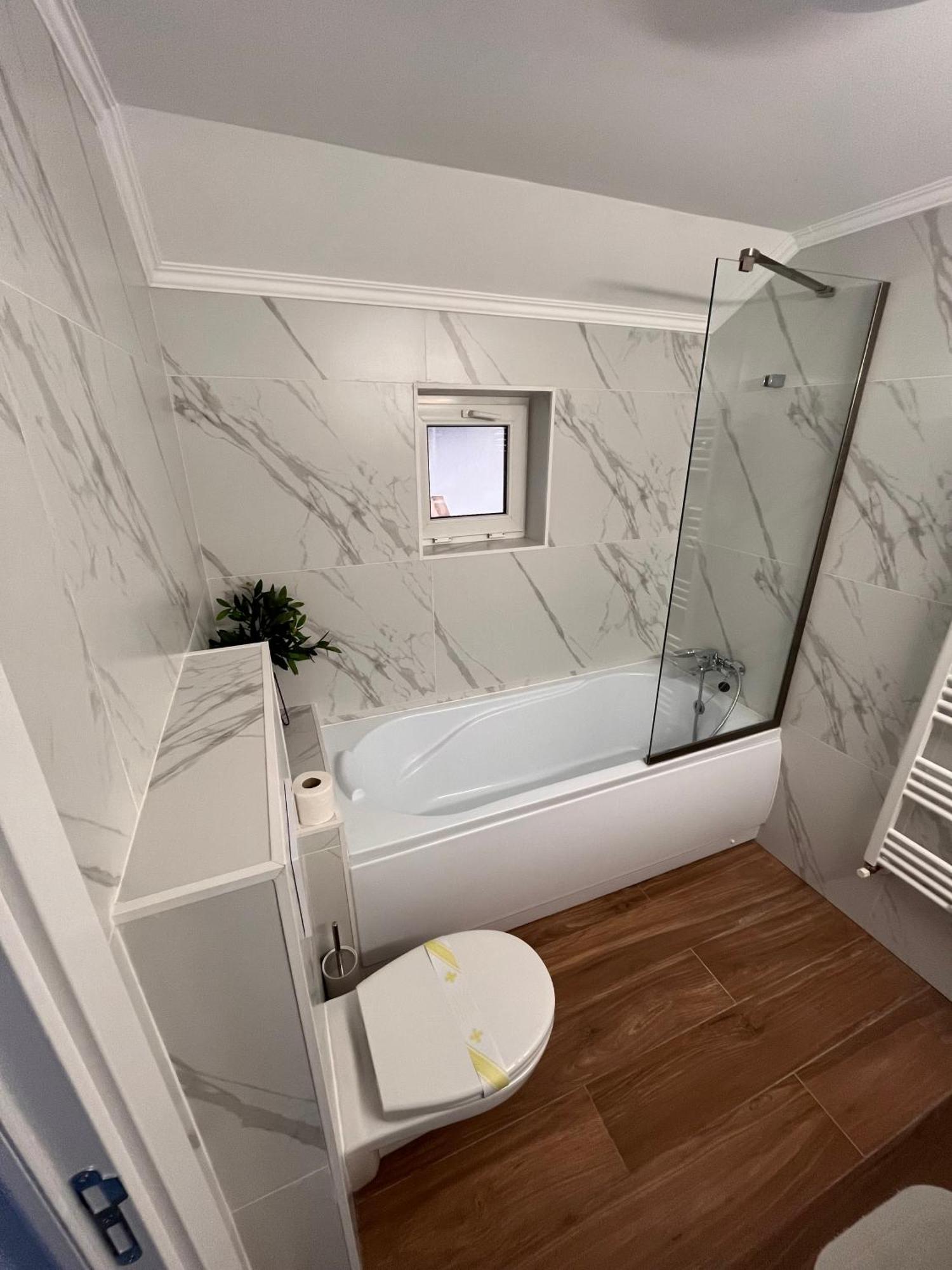 Lira Holiday Apartments Сату-Маре Экстерьер фото