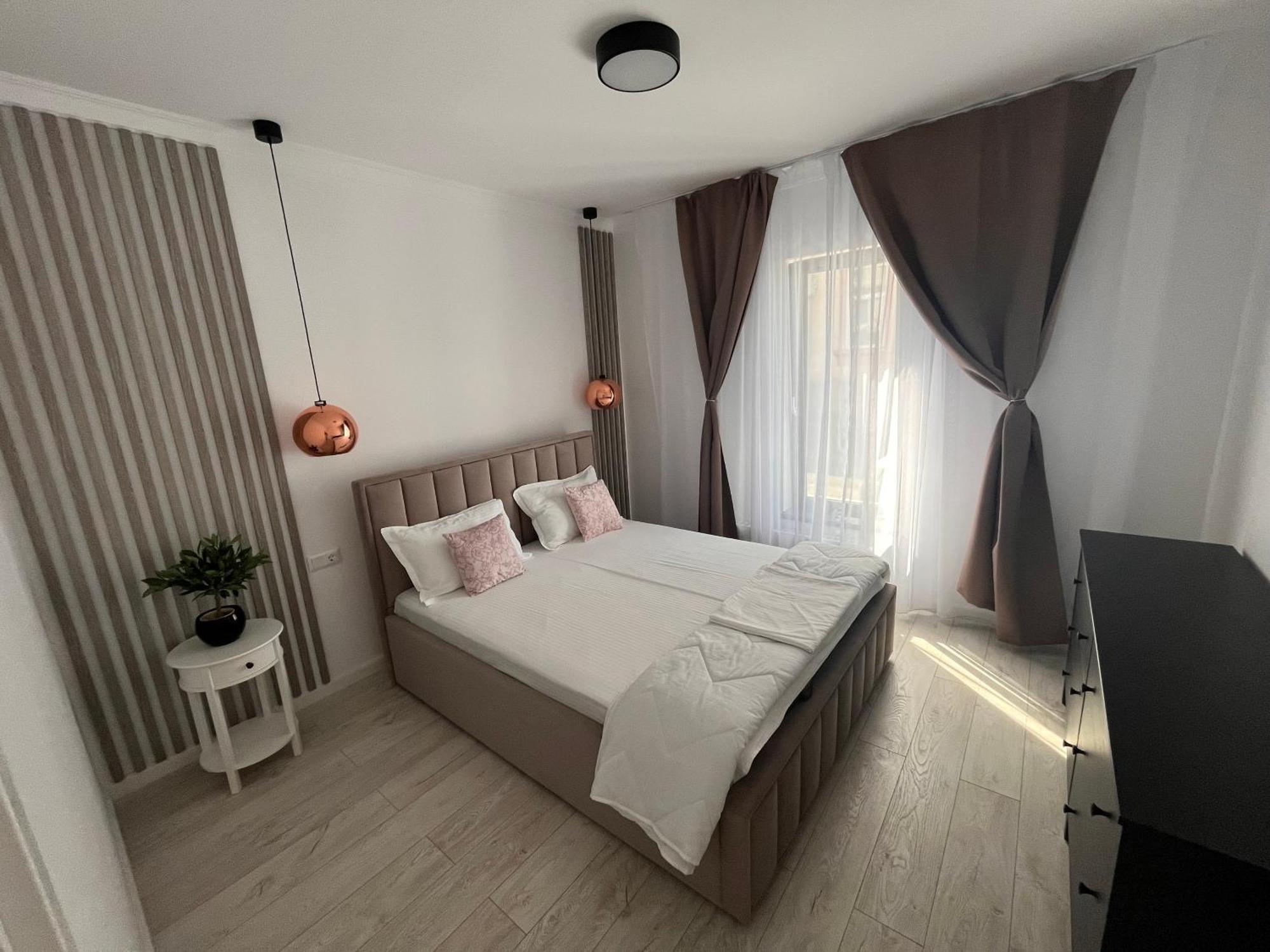 Lira Holiday Apartments Сату-Маре Экстерьер фото